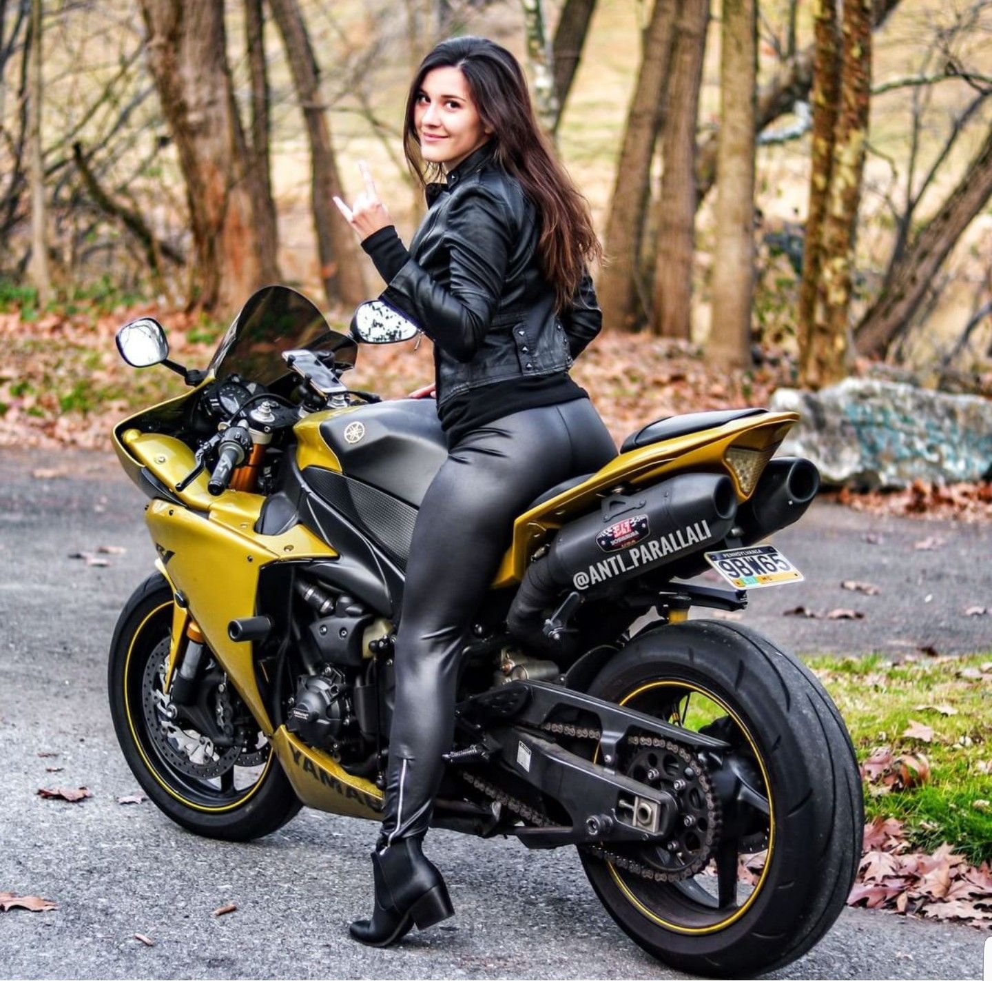Sexy girl Brunettes on a motorcycle in Washington