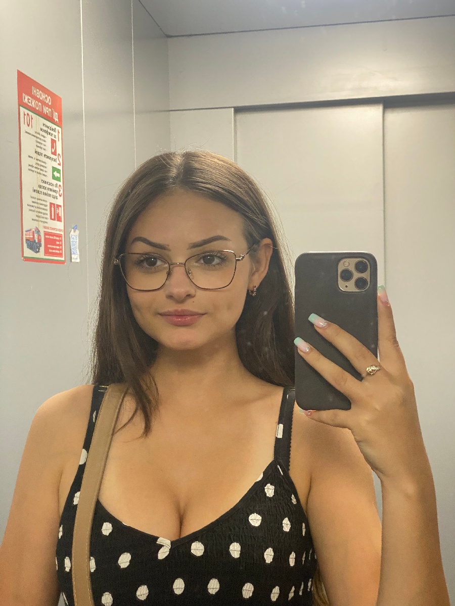 Sexy model Stacy in Washington