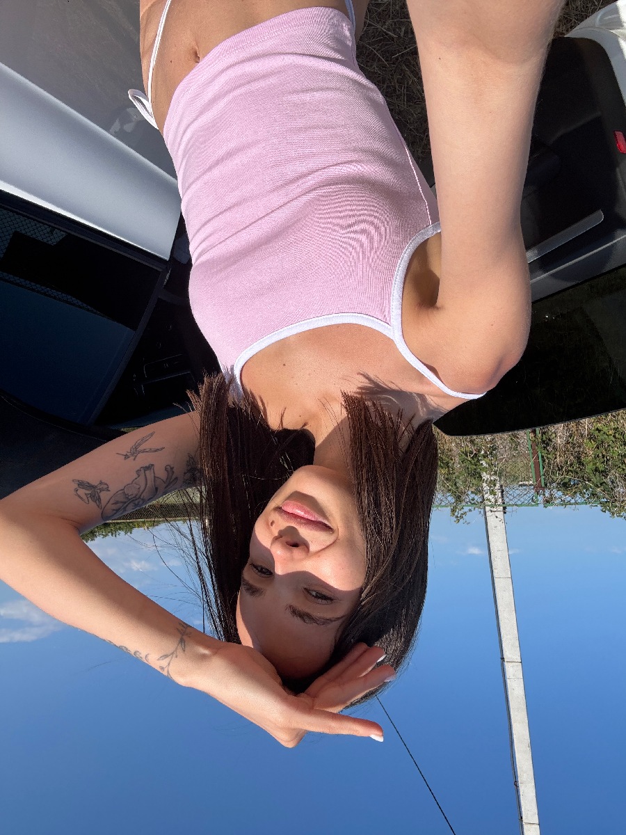 Sexy model Tina in Washington